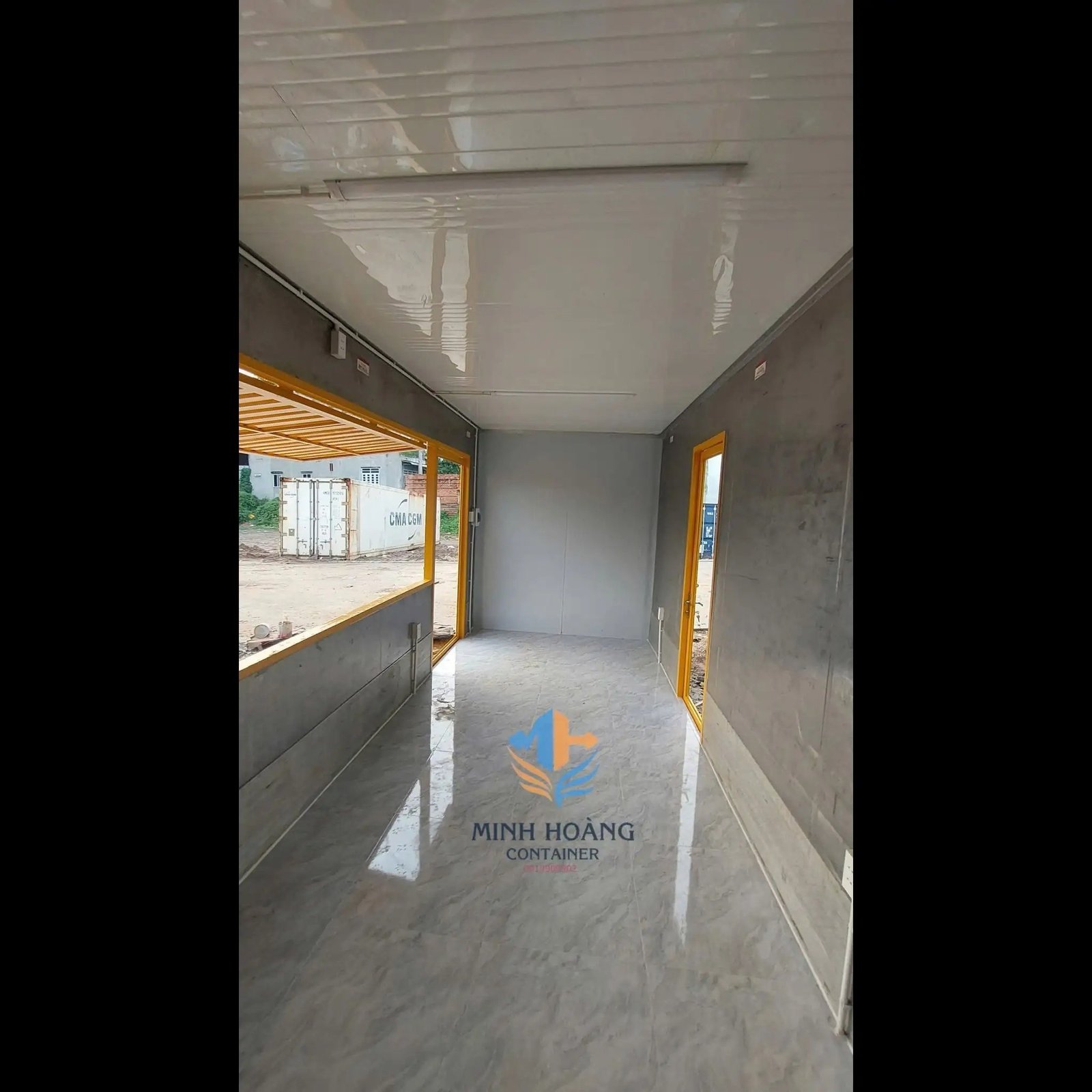 Container Cafe 20 Feet Vàng Dạng Cửa Kính Mẫu 1